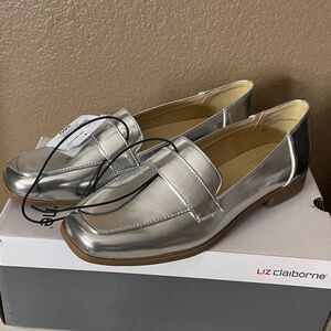 Liz cClaiborne silver loafers size 9.5 new with box